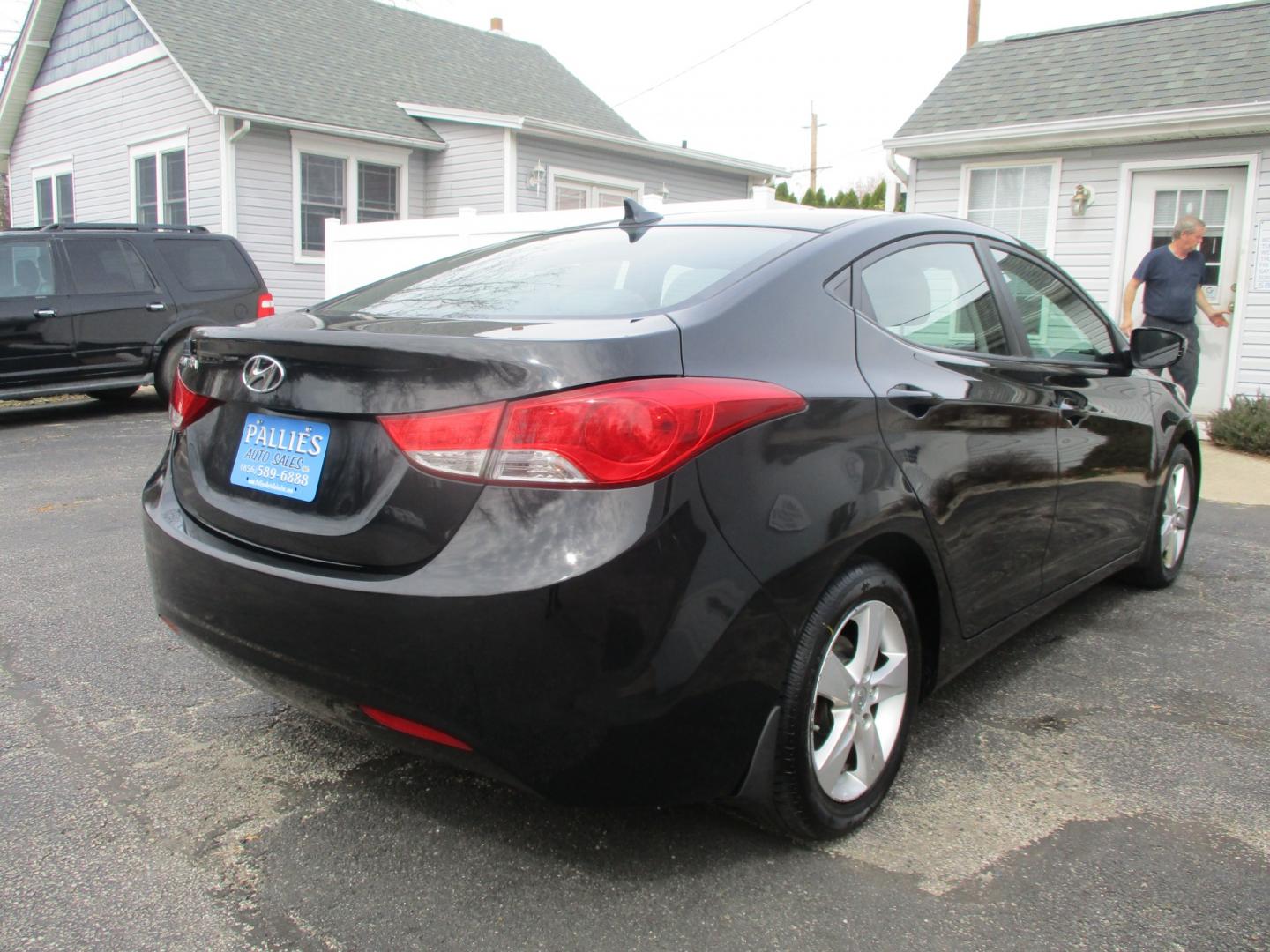 2013 BLACK Hyundai Elantra (5NPDH4AE3DH) with an 1.8L L4 DOHC 16V engine, AUTOMATIC transmission, located at 540a Delsea Drive, Sewell, NJ, 08080, (856) 589-6888, 39.752560, -75.111206 - Photo#5